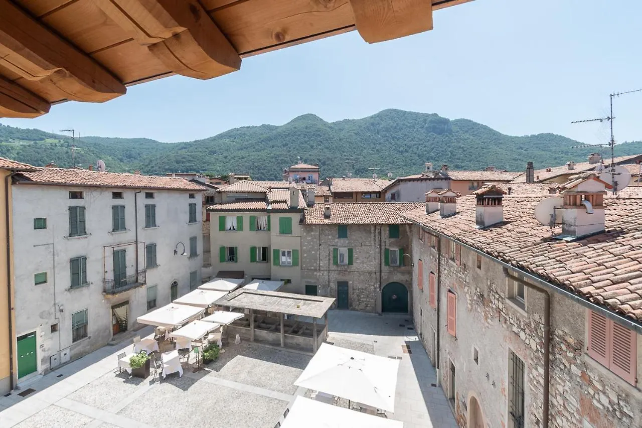 La Piazzetta Apartment Iseo