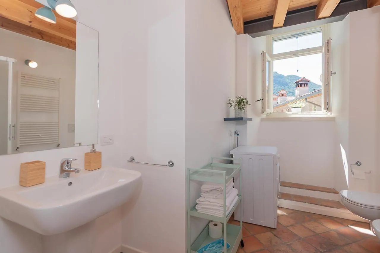 La Piazzetta Apartment Iseo